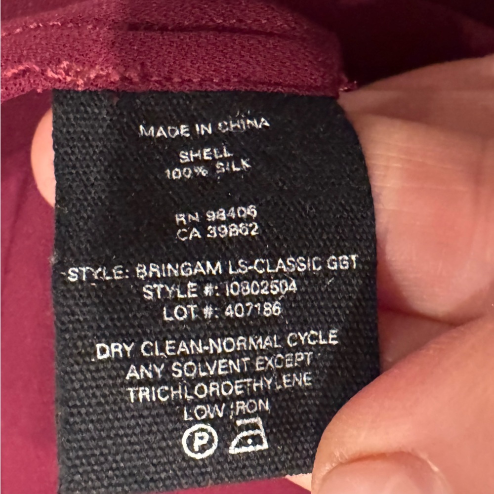 Theory "Bringham" blouse in classic silk georgette burgundy size small like new - Picture 11 of 11